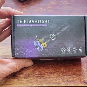 UV Flashlight - Black